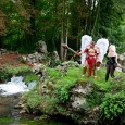 Séance League Of Legends Voici donc ma dernière séance photo personnelle de l’année 2011. C’est une séance pour l’association Objectif Costumes encore une fois. Cette fois-ci ce sont 2 costumes tirés du jeu League...